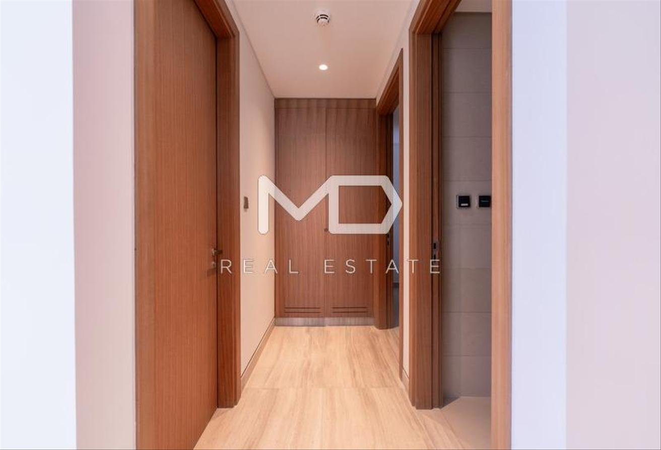 Landscaped Corner Unit| Water View| Luxury Living - Marfaa Al Jubail, Jubail Island - MD-S-124929